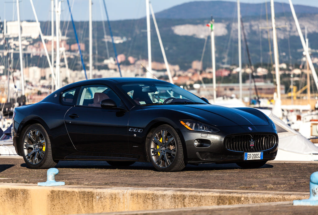 How to install brake pads on a Maserati