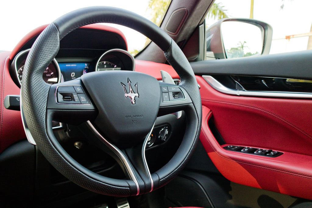 How to install a cabin filter on a Maserati